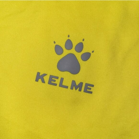 Kelme Men's Soccer Training Shirt Size Small Moisture Wicking Yellow - Picture 5 of 6